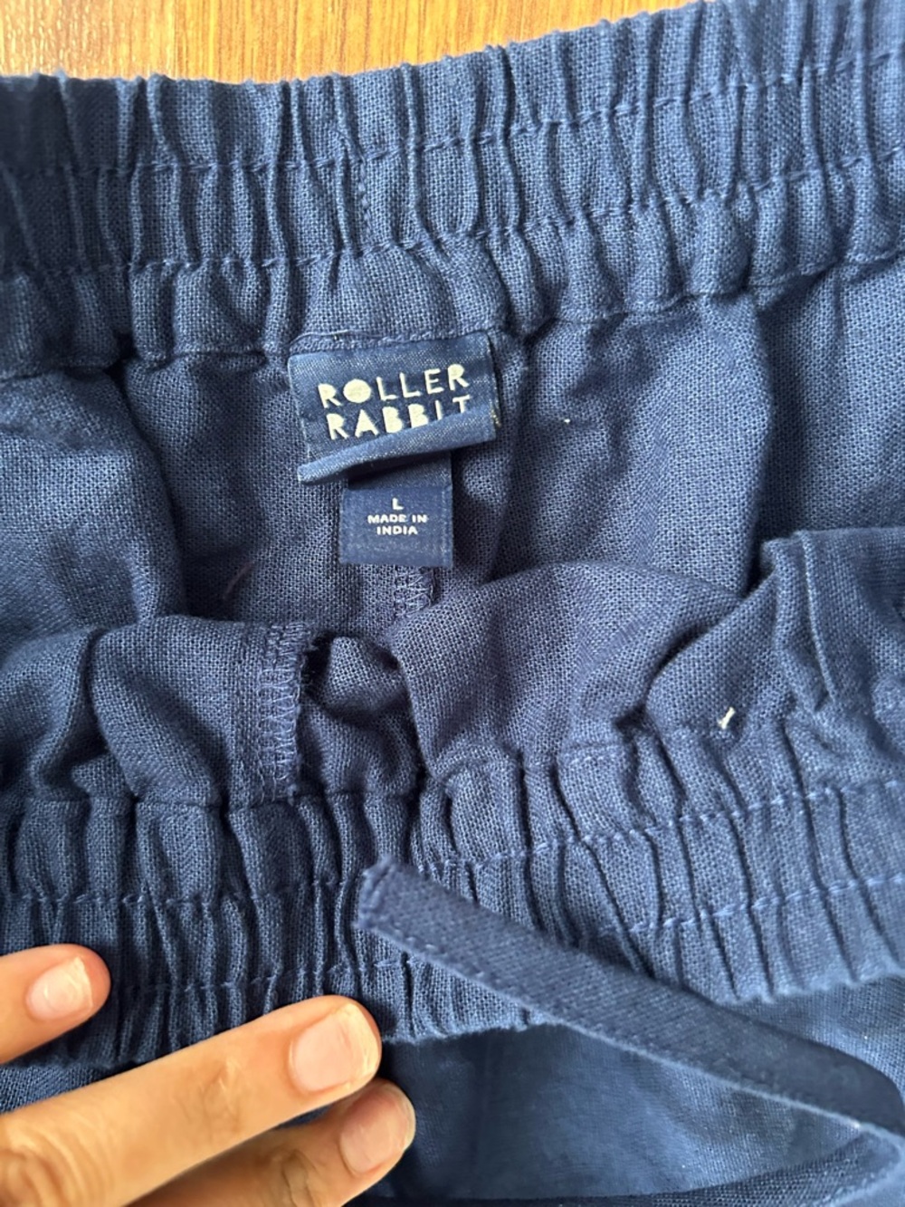Roller Rabbit Navy Elastic Waist Wide Leg Pants and Scalloped Top - Picture 4 of 5